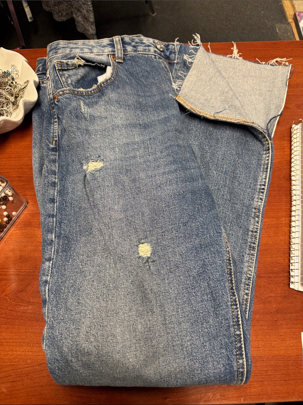 Stradivarius hem slit jeans size 10 // 091848